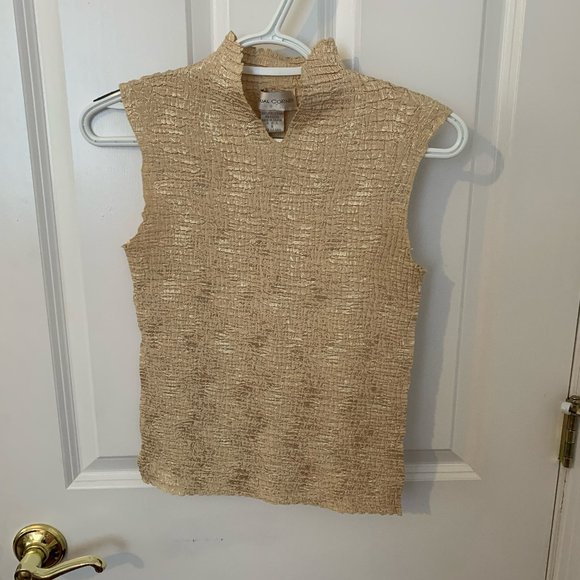 Visual Corner Tops - Neutral Textured Sleeveless Mock Neck Top